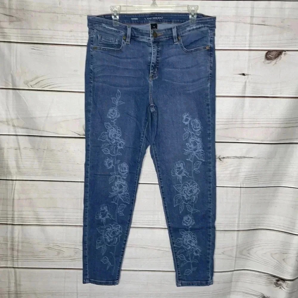 Lane Bryant Skinny Jeans Women 16R Blue Floral Embroidered Medium Wash Stretch